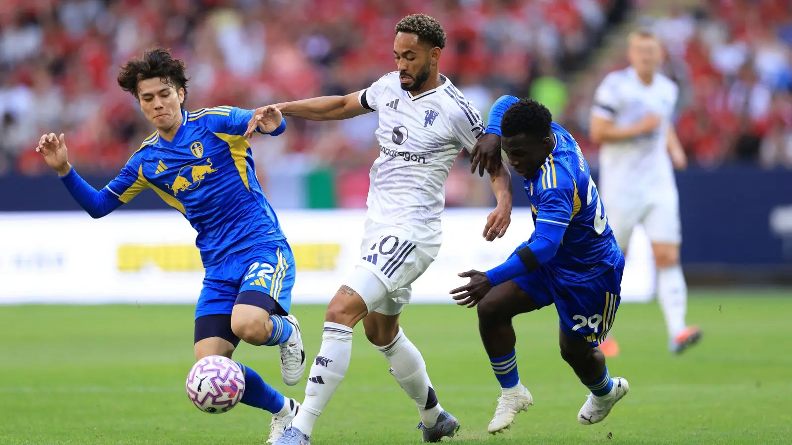 แมนเชสเตอร์ ยูไนเต็ด เปิดโอลด์ แทรฟฟอร์ด รับ ลีดส์ ยูไนเต็ด ในศึกพรีเมียร์ลีก